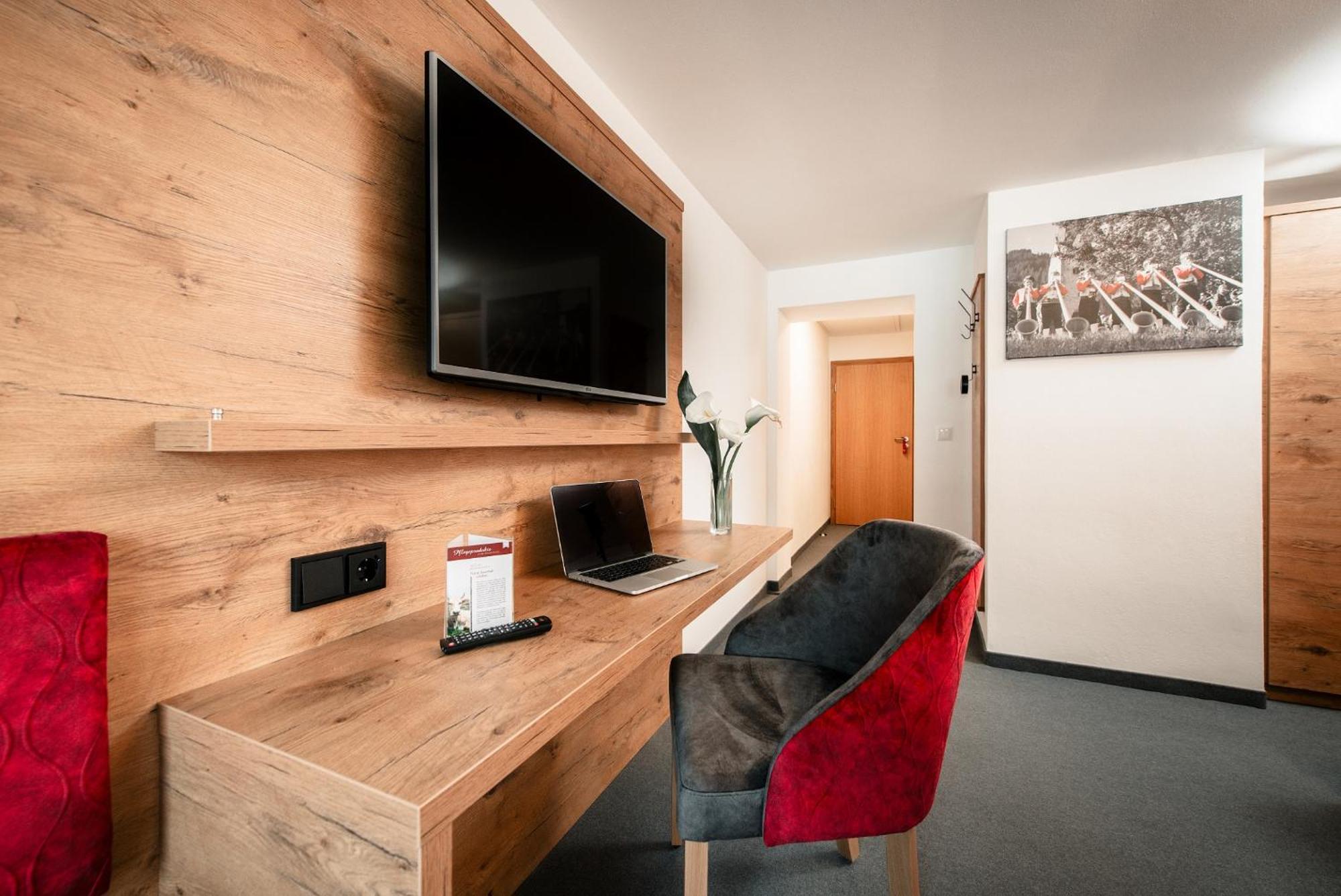 Hotel Tradizio มิทเทลแบร์ก ภายนอก รูปภาพ