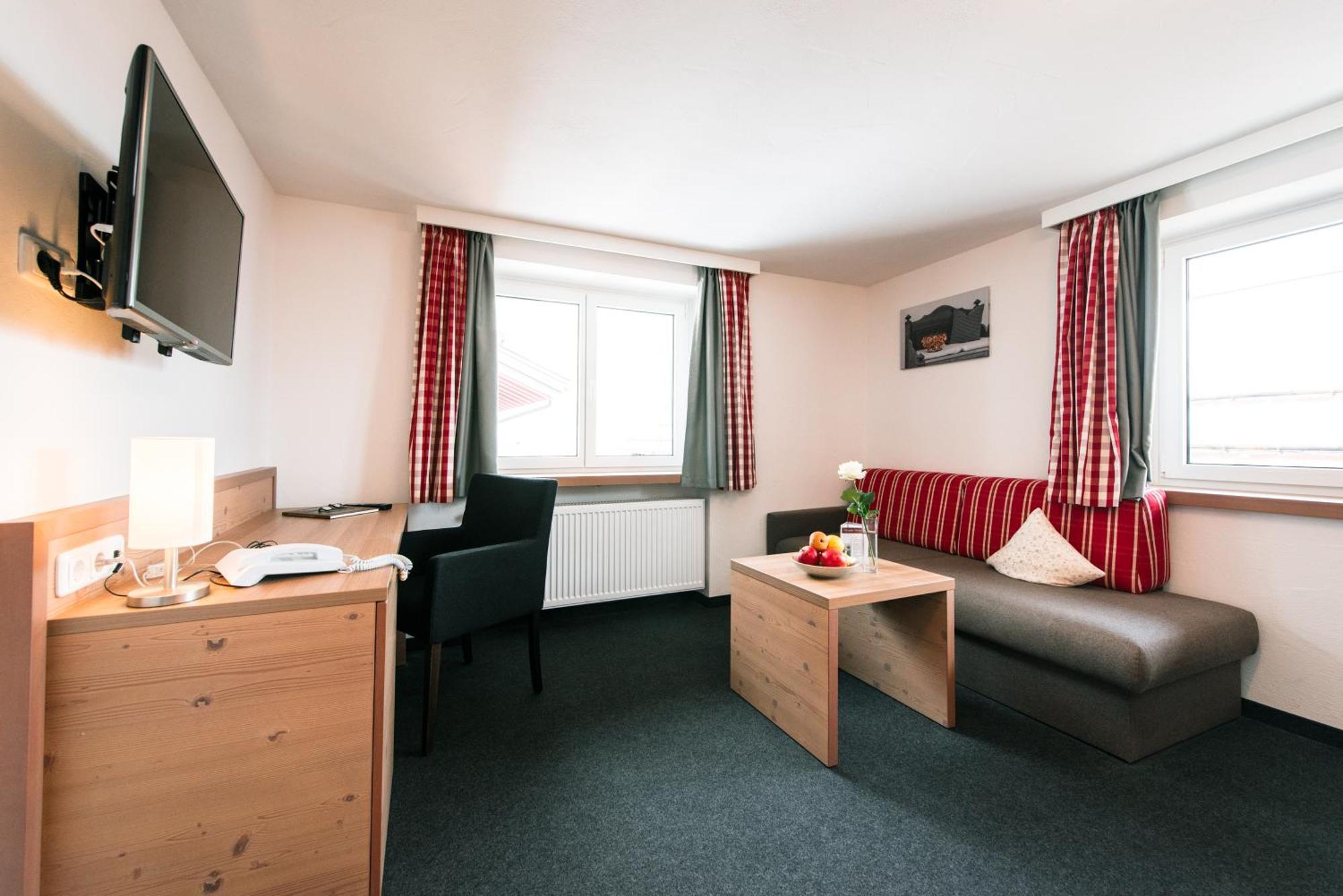 Hotel Tradizio มิทเทลแบร์ก ภายนอก รูปภาพ